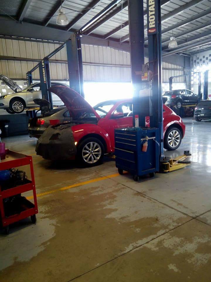 Área de trabajo de taller automotriz