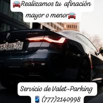 Automóvil con acabado brillante